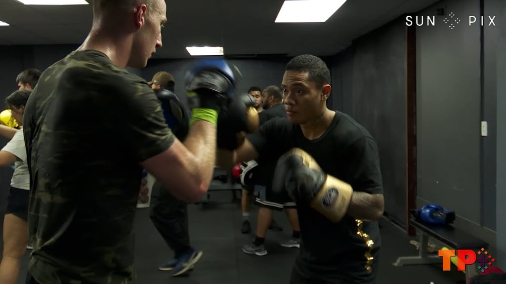 Glozier Boxing Viliami Liaivaa