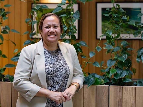 Meleane Burgess shines at 2022 Women in Governance Awards