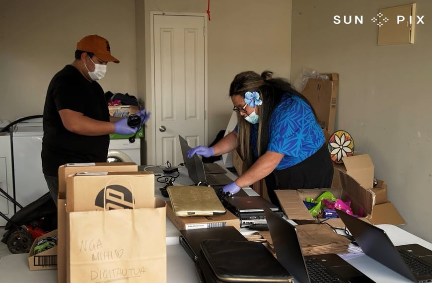 The Samoan techie giving free laptops to students in need