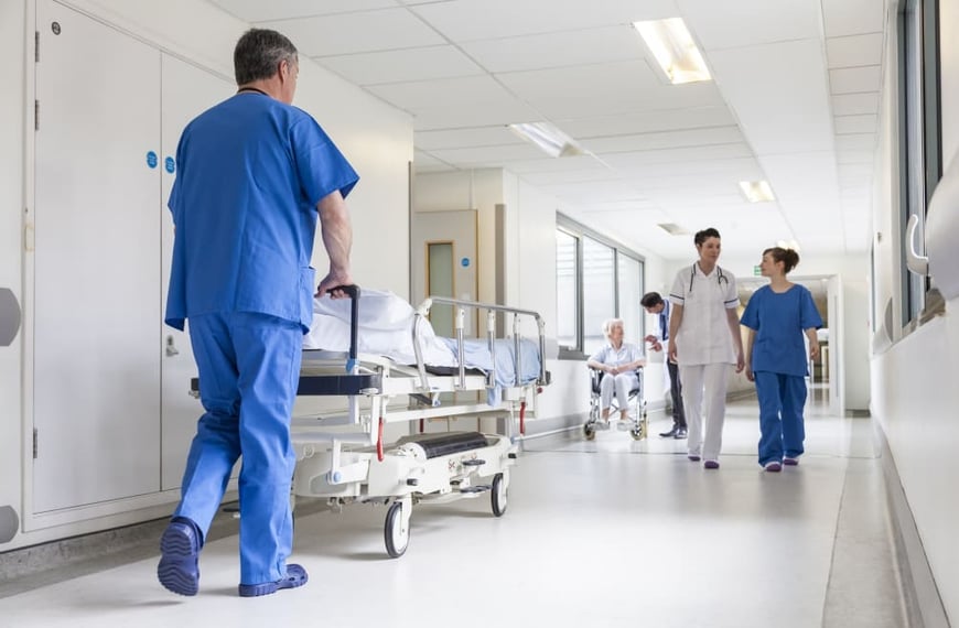 New health minister at odds with frontline healthcare workers over staff shortages