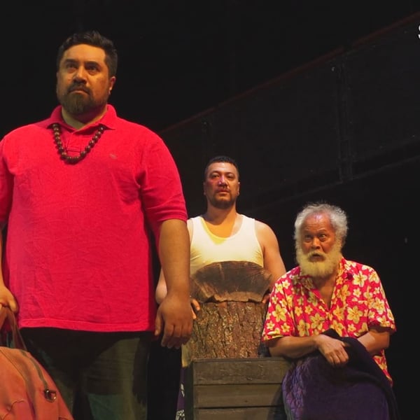 Samoan play aloFA