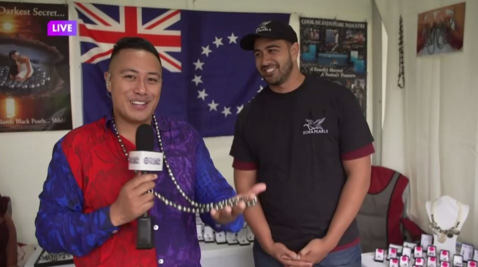 James Kora of Kora Pearls with Tagata Pasifika's Johnson Raela at Pasifika Festival 2021