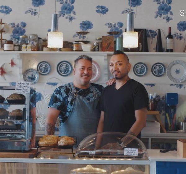 Meet Blue Rose Cafe Owner Robbie Kainuku | SunPix Awards 2019