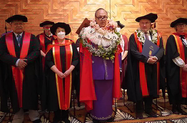 Veteran health consultant receives Honorary Doctorate in Health from Massey University