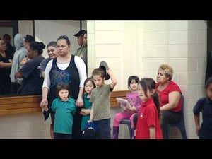 SISTEMA Aotearoa teaching Otara kids violin and cello