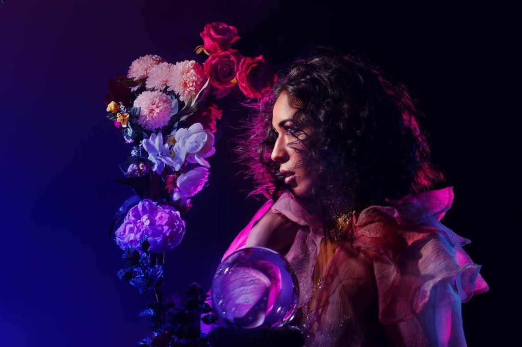 Lou'ana Moonlight Madness Album Cover