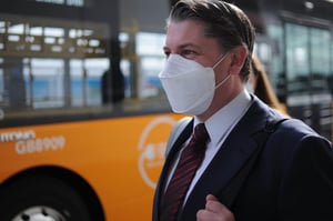 Transport minister on board with Auckland’s half-price public transport