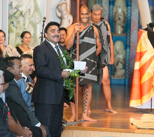 Feather cloak and helmet gifted to Captain Cook to return permanently to Hawai‘i