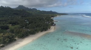 Cook Islands call for an air bridge