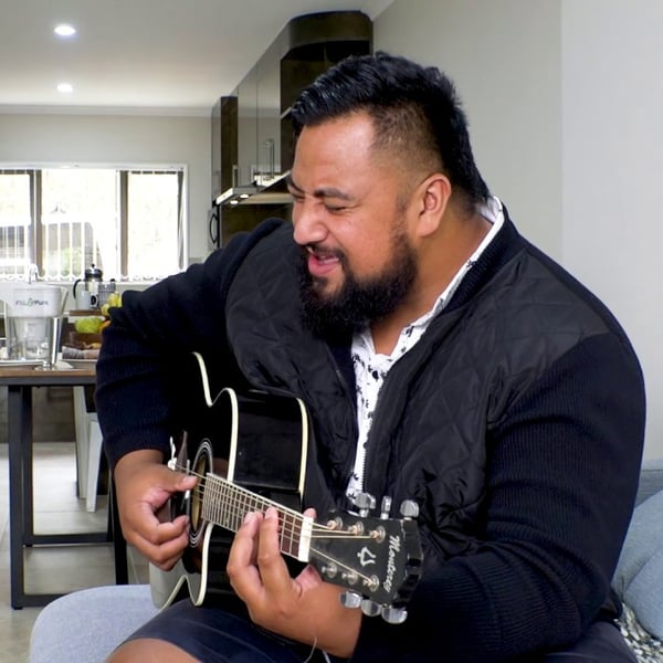 Strongman Eddie Williams sings ‘I Love How You Love Me’