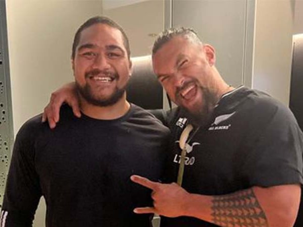 Hollywood superstar Jason Momoa star-struck by All Blacks