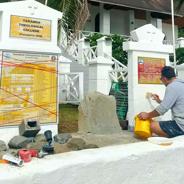 Rarotonga kicks off 200-year Christian celebration with waterfront re-enactment