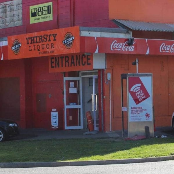 South Auckland liquor outlets a major problem, mayoral candidates say