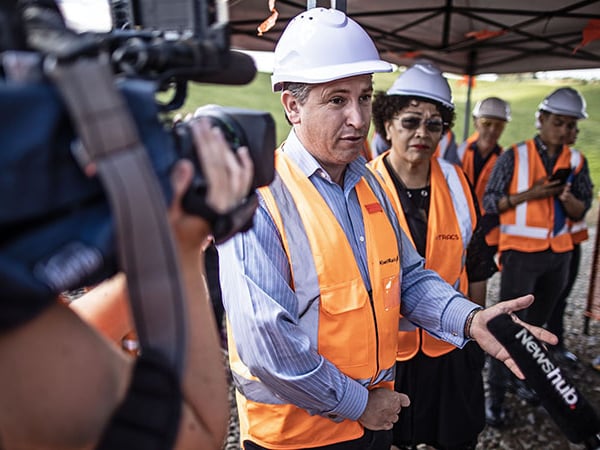 Transport minister defends price tag for Auckland train stations