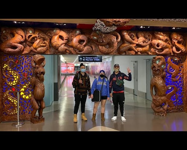 Māori-Samoan mother brings children safely home from the States