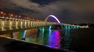 Bike along the new $38m Ngā Hau Māngere walking and cycleway