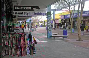 Is Ōtara town centre really alcohol free?