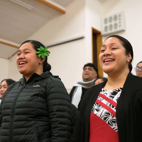 Learning to sing in harmony one note at a time