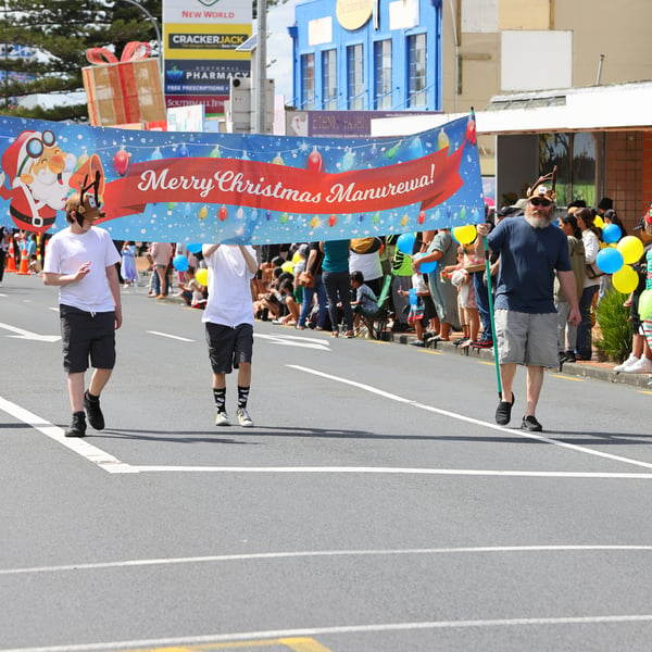 Santa is coming to town: Parades in South Auckland