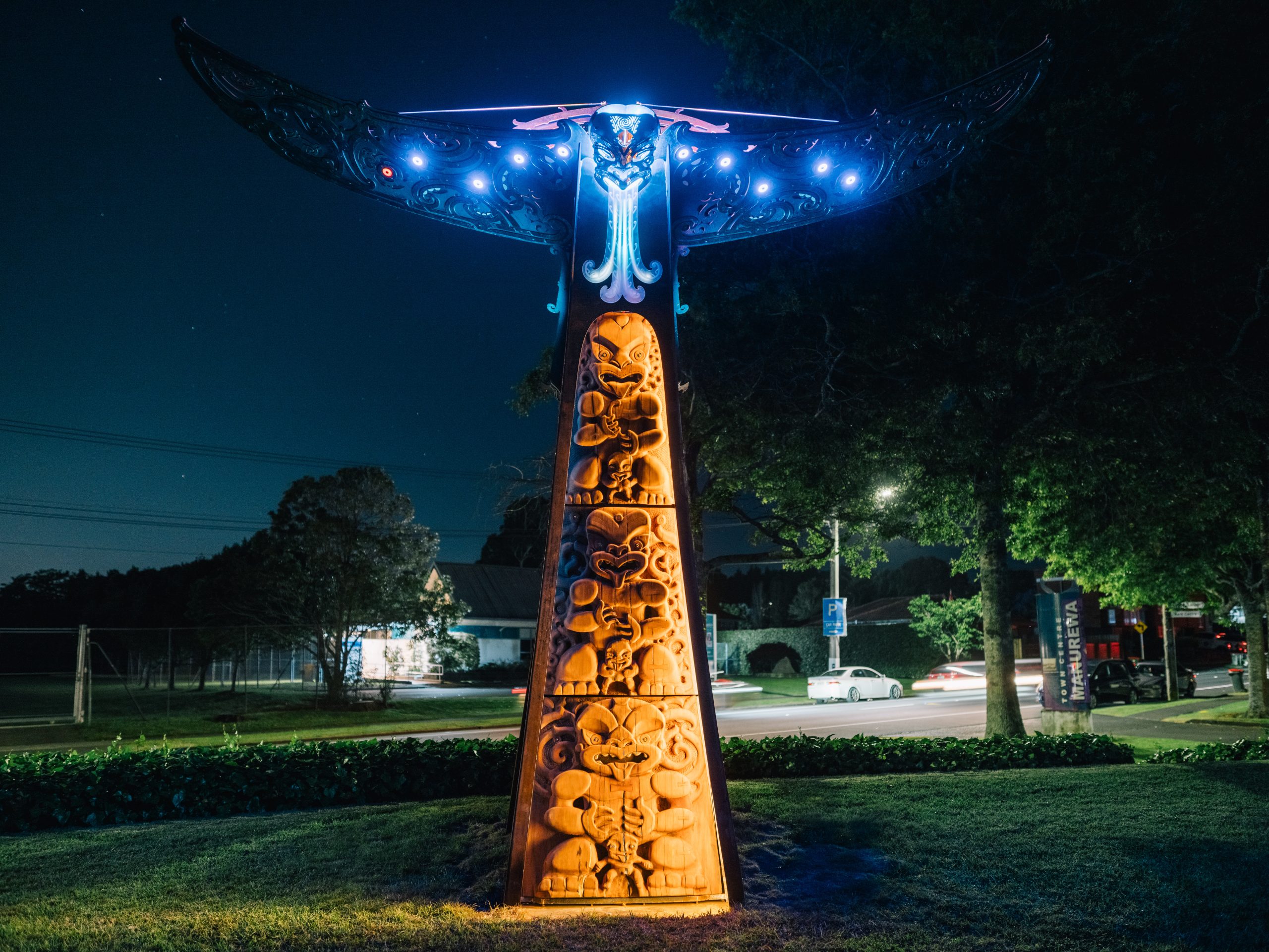 Sculpture takes flight at South Auckland library