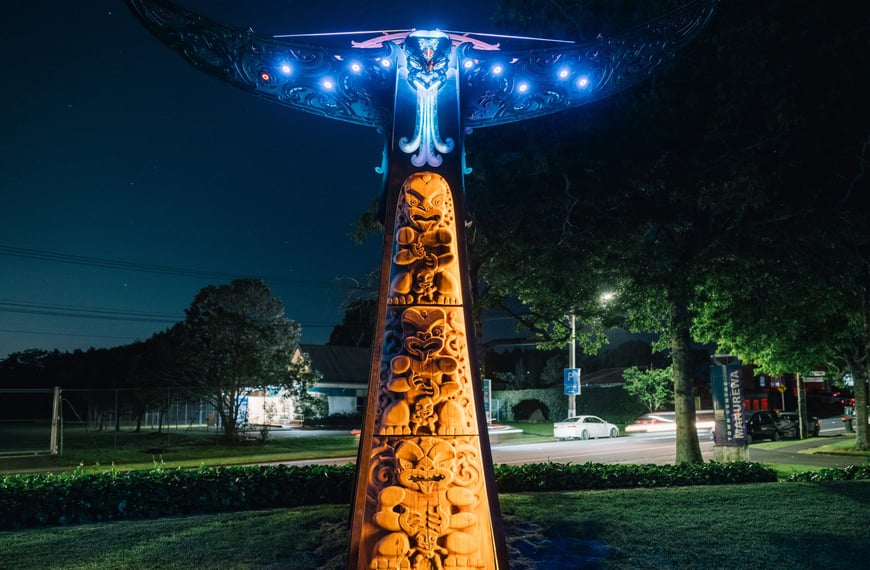 Sculpture takes flight at South Auckland library