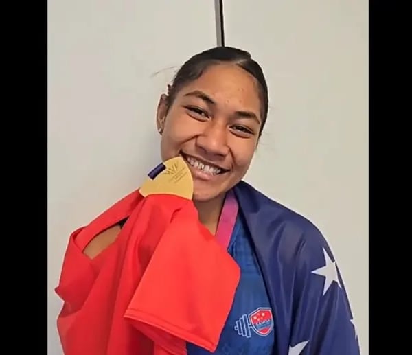 Glasgow Commonwealth Games: Gold for Samoa’s super Stowers